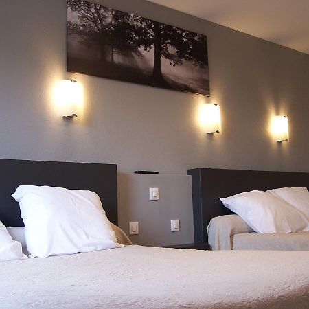 Le Lichou Hotell Vallon-en-Sully Exteriör bild