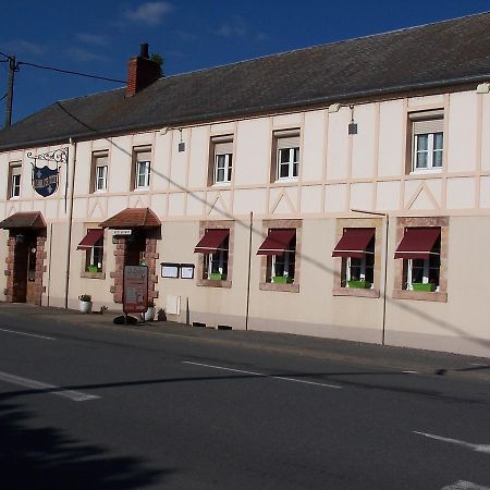 Le Lichou Hotell Vallon-en-Sully Exteriör bild
